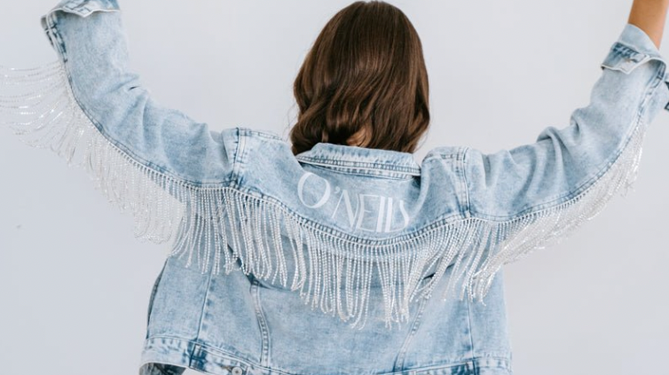 Seasonal Considerations for Bridal Outerwear