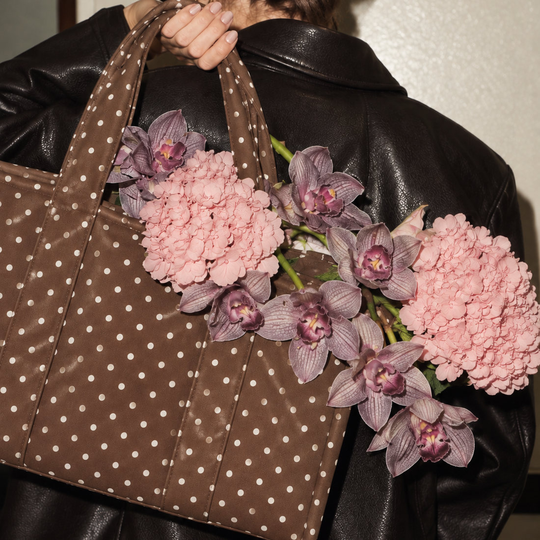 TOTE BAGS