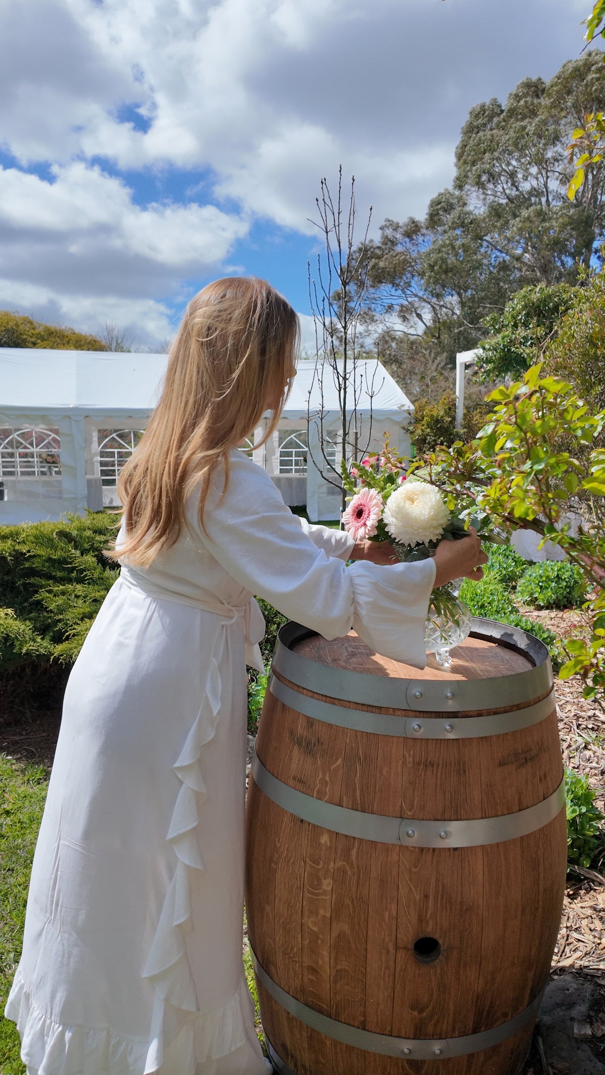 Florence Linen Ruffle Robe