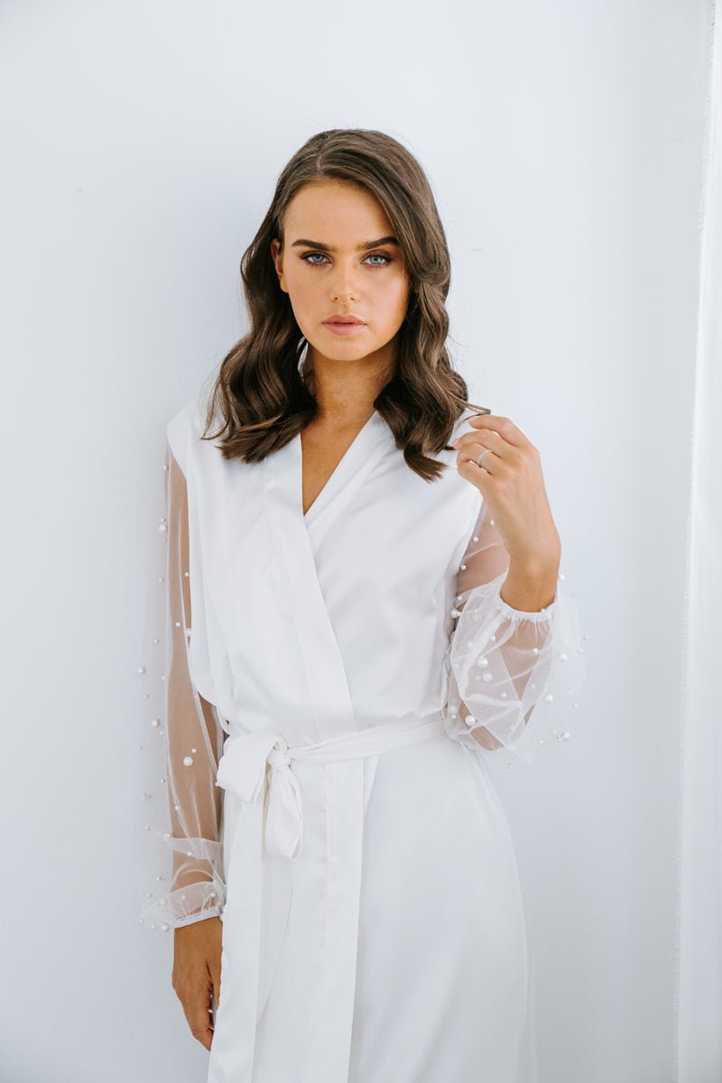Keira Pearl Lace Sleeve White Robe